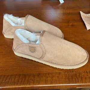 FIRESIDE by Dearfoams Genuine Suede Closed Back Slippers Men’s Size 9 Chestnut